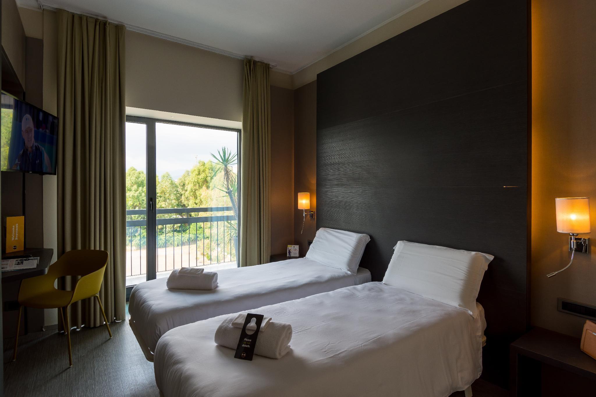 บีแอนด์บี โฮเต็ล มิโร ซาโวนา Hotel ภายนอก รูปภาพ