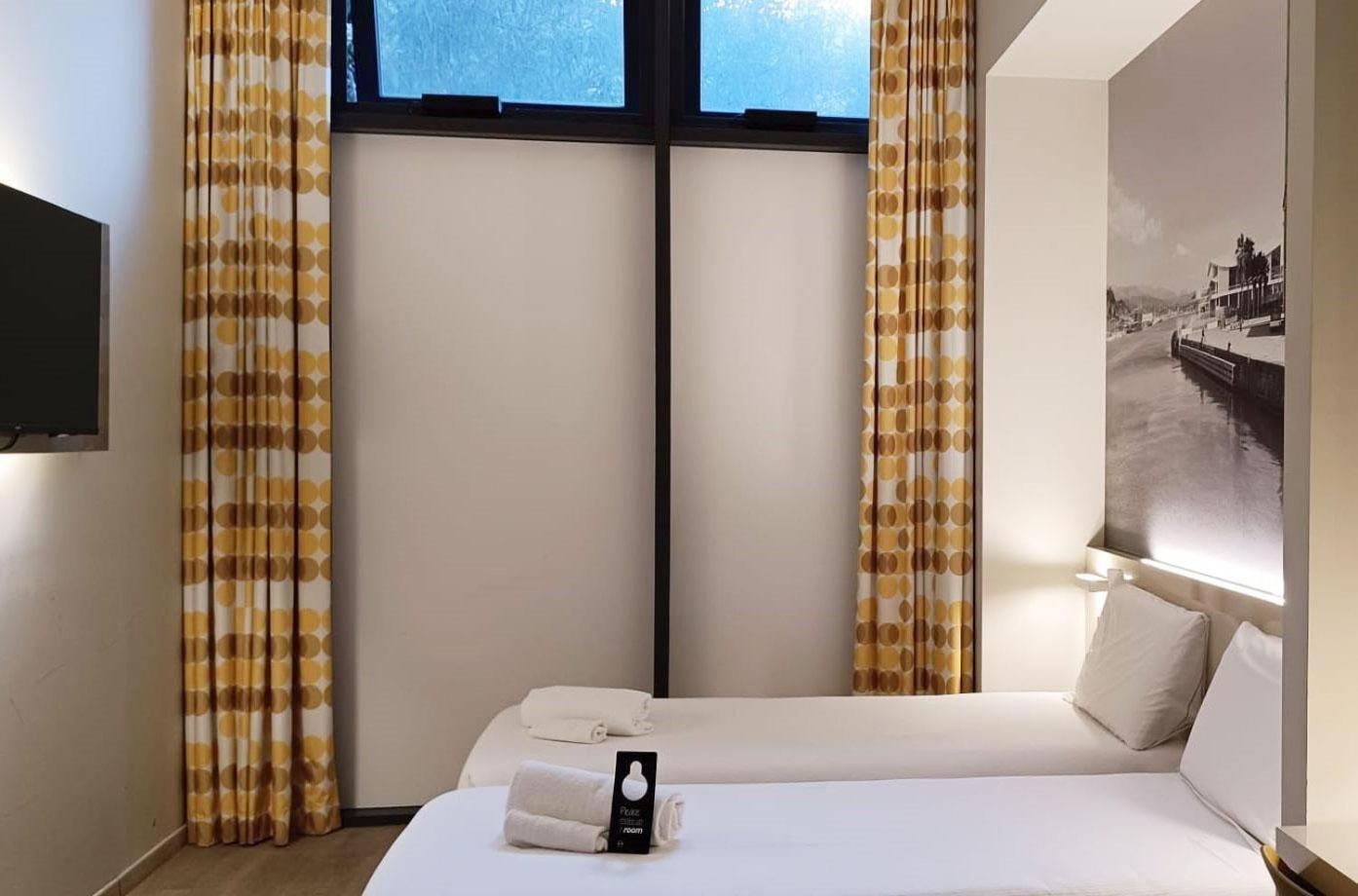 บีแอนด์บี โฮเต็ล มิโร ซาโวนา Hotel ภายนอก รูปภาพ