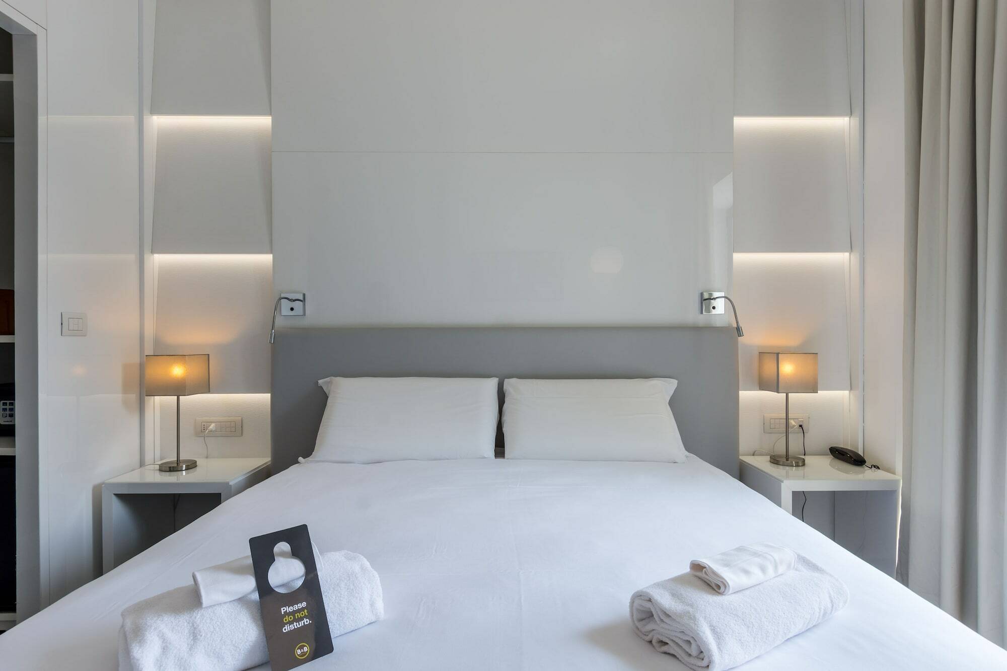 บีแอนด์บี โฮเต็ล มิโร ซาโวนา Hotel ภายนอก รูปภาพ