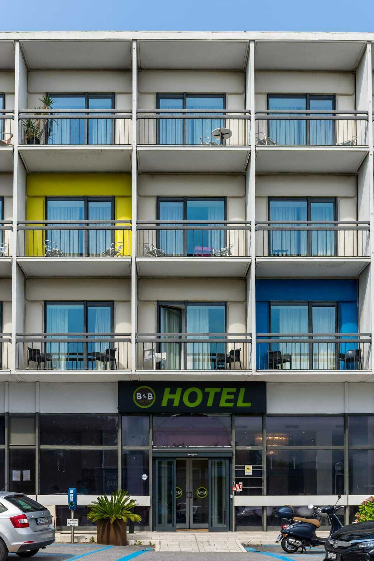 บีแอนด์บี โฮเต็ล มิโร ซาโวนา Hotel ภายนอก รูปภาพ